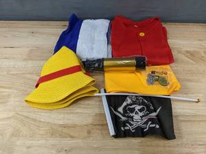 lot 173 image: Kids Pirate Costume Set, Size 10 - Brand New