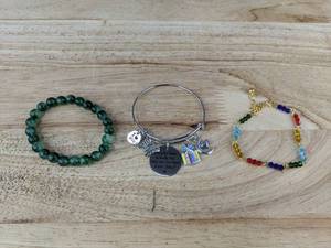 lot 222 image: Assortment of Bracelets Sister Charm, Green Jade Stretch, Boho Bead - Brand New