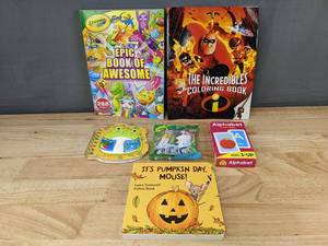 lot 264 image: Childrens Activity Book & Learning Coloring, Flash Cards, & More - Brand New