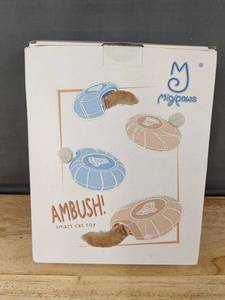 lot 294 image: Mojipaws Ambush Smart Cat Toy - Brand New B