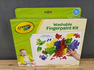 lot 345 image: Crayola Washable Fingerpaint Kit - Brand New