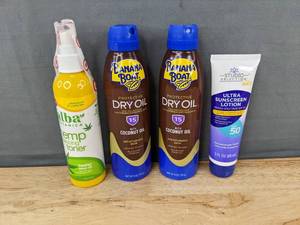 lot 89E image: 2 Banana Boat Sunscreen Sprays, Studio Selection Sunscreen Lotion, Alba Botanica Hemp Toner - Brand New