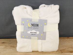 lot 504 image: Moon and Stars Hooded Bath Robe Girls Size 2-3T Cream - Brand New