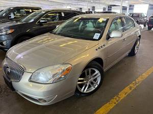 lot 4 image: 2009 Buick Lucerne Super