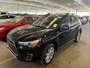 lot 12 image: 2014 Mitsubishi Outlander Sport SE 4x4