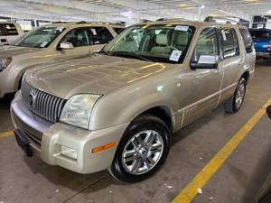lot 14 image: 2007 Mercury Mountaineer Premier AWD