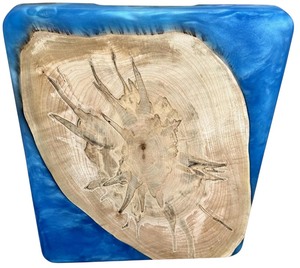 lot 037 image: Canadian Ambrosia Maple Slice with Light BLue Epoxy (14 X 18 X 78 thick)