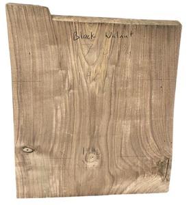 lot 072 image: Black Walnut 17.51.75 (14, 14.5)