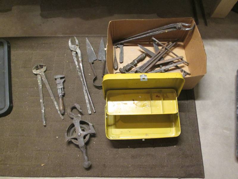 lot 52 image: Vintage Toolbox with Assorted Vintage Tools