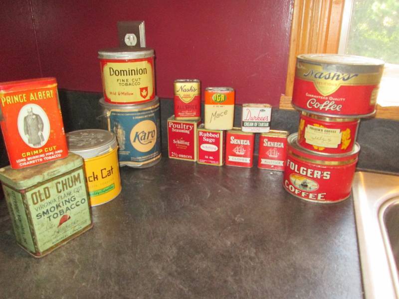 lot 144 image: Vintage Advertising Tin Collection  Folgers, Karo, Old Chum, Black Cat & More