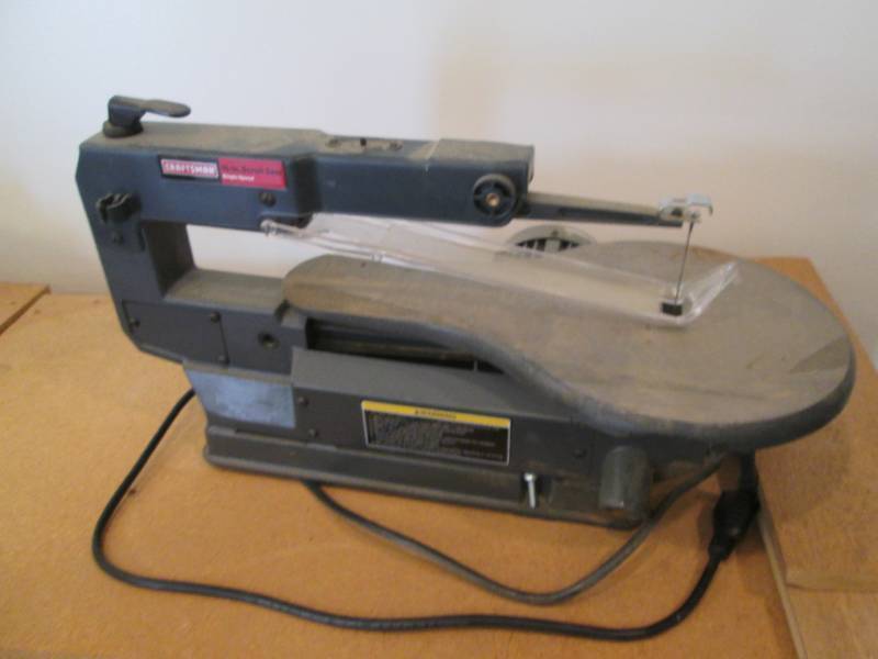 lot 160 image: Craftsman 16 Single-Speed Scroll Saw