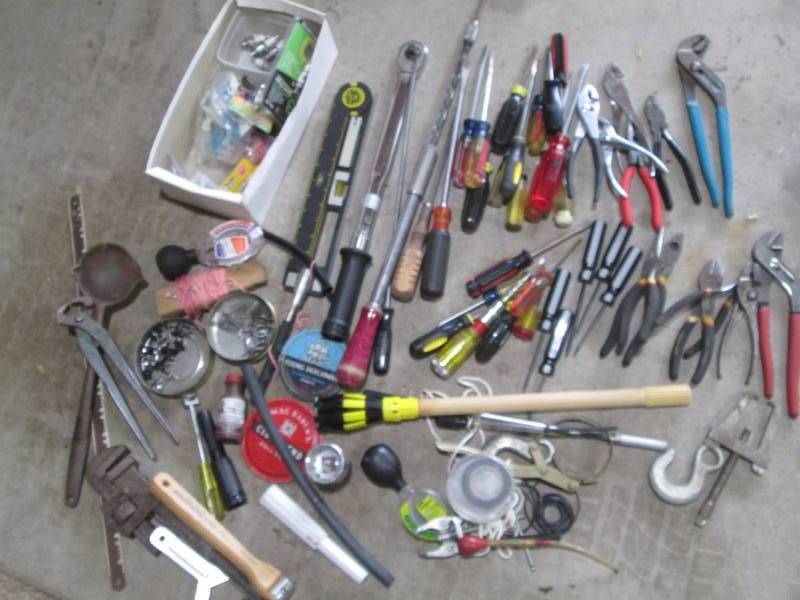 lot 274 image: Nice collection of hand tools, hard...
