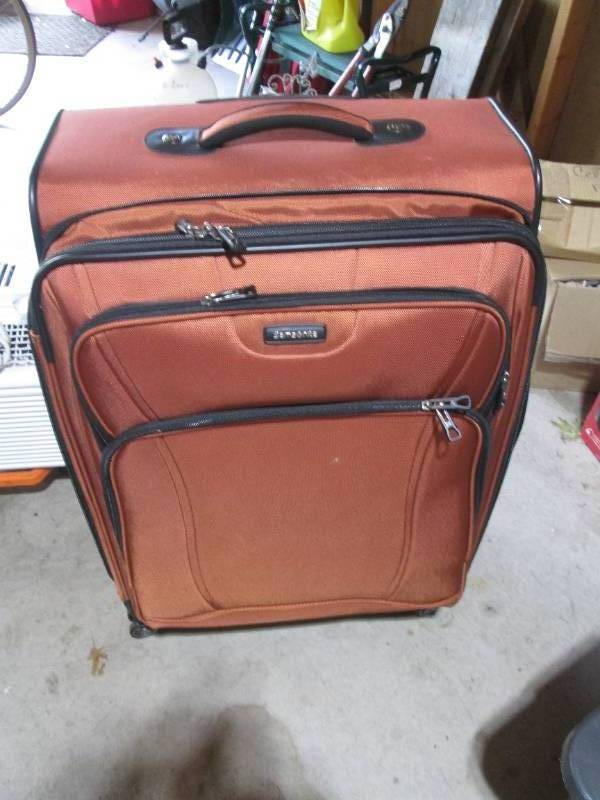 lot 314 image: Large capacity Samsonite spinning t...