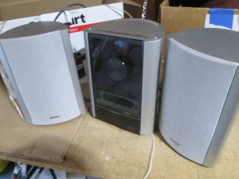lot 321 image: Sony CMT-EX5 Micro hi-fi component ...