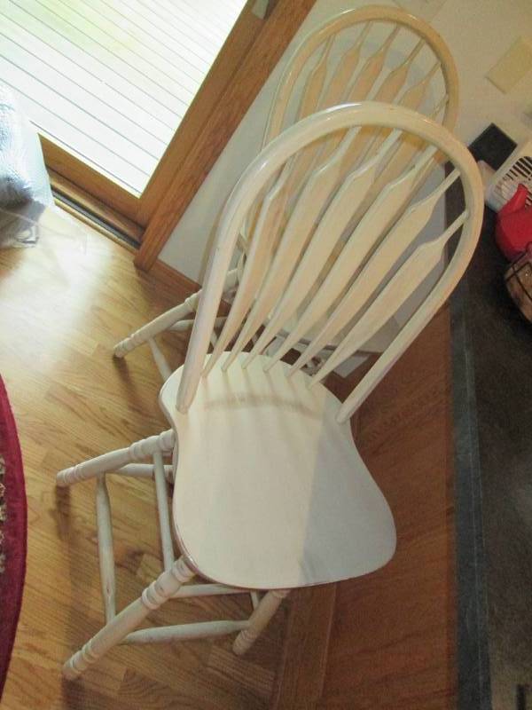 lot 341 image: Pair of Solid Wood Whitewash Swiveling Bar Stools