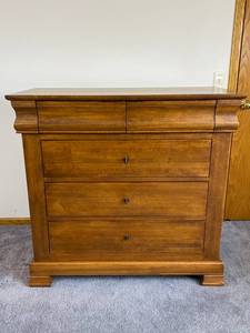lot 65 image: 5 Drawer Solid Wood Dresser with Cedar Lined Drawers