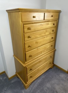lot 91 image: Mobel Inc. Solid Wood 8 Drawer Dresser, 39W x 18D x 61H