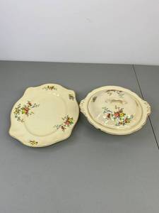 lot 362 image: Antique Johnson Bros Victorian Platter and Serving Bowl with Lid