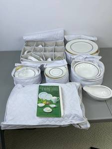 lot 365 image: Fukagawa Bone China Dinner Set - 8 Place Settings w Storage Cases