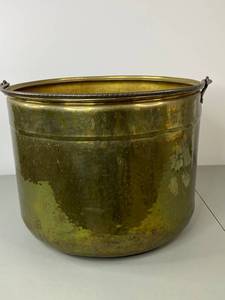 lot 97 image: Large Handled Brass Kettle, 20in D x 15.5in H