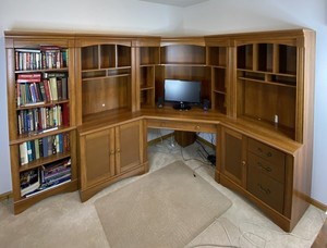 lot 125 image: Executive Corner Desk with Hutch Top, 102 x 72 x 73 Inches