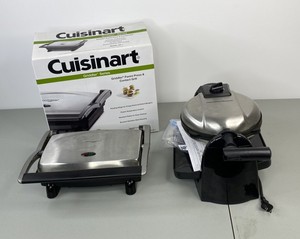 lot 334 image: Cuisinart Panini Press and Hamilton Beach Waffle Maker Lot