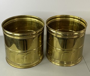 lot 405 image: Pair of Large Brass Planters Made in Holland, 13.5 in x 13 in
