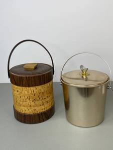 lot 408 image: Pair of Ice Buckets with Lids (2 Pieces)
