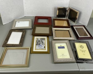 lot 385 image: Assorted Home Decor Picture Frames - Mixed Finishes, Lot of 13