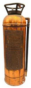 lot 74 image: Vintage Fyr-Fyter Copper Foam Fire Extinguisher