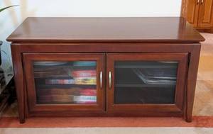 lot 28 image: Wood and Glass Console Cabinet