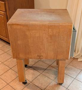 Rolling Boo's Butcher Block Table with Knife Holder