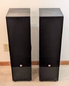 lot 30 image: Pair of KEF C85 Floor Speakers