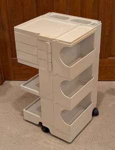 lot 53 image: Joe Colombo Boby Trolley