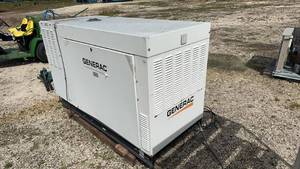lot 86 image: Generac QT04524KNSX Electric Generator