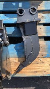 lot 26A image: Mini Excavator RipperClaw Attachment