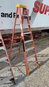 lot 67 image: Werner Fiberglass Folding Ladder 8ft
