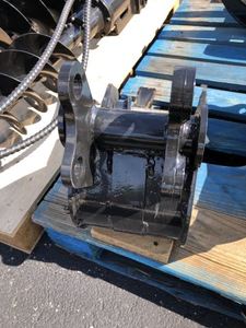 lot 16 image: Mini Excavator Narrow Trenching Bucket