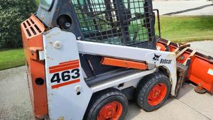 lot 88 image: Bobcat 463 Compact Skid-Steer Loader