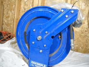 lot 23 image: Spring Return Hose Real