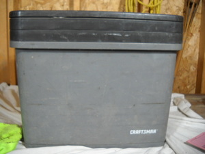 lot 28 image: Craftsman Tool Box