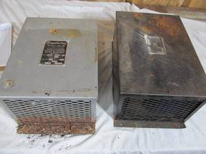 lot 54 image: Power Amps