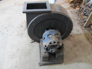 lot 64 image: 12 HP Motor and Blower