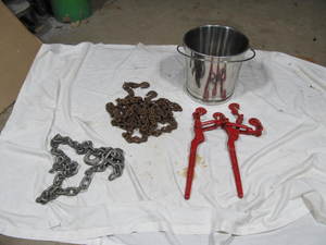 lot 81 image: Chains and Binders