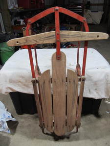 lot 104 image: Vintage Sled