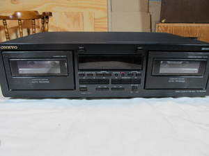 lot 129 image: Onkyo Stereo Cassette Player