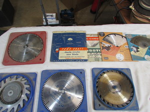 lot 191 image: 8 Saw Blades