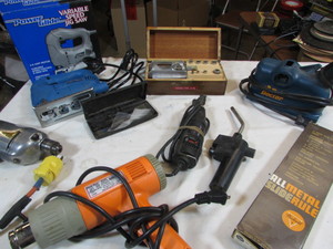 lot 194 image: Power Tools
