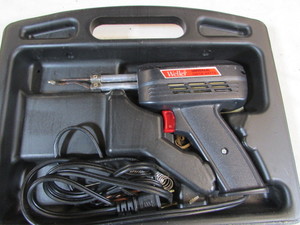 lot 198 image: Weller Soldering Gun