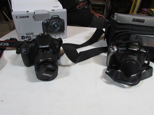 lot 214 image: Canon Camera Lot